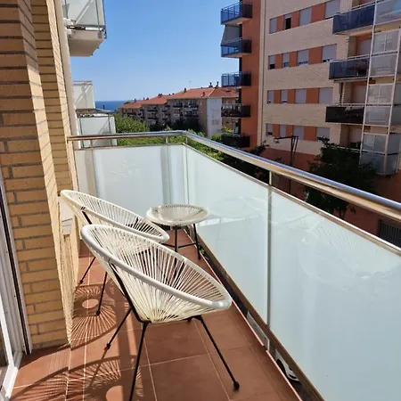 Apartment 4 In *